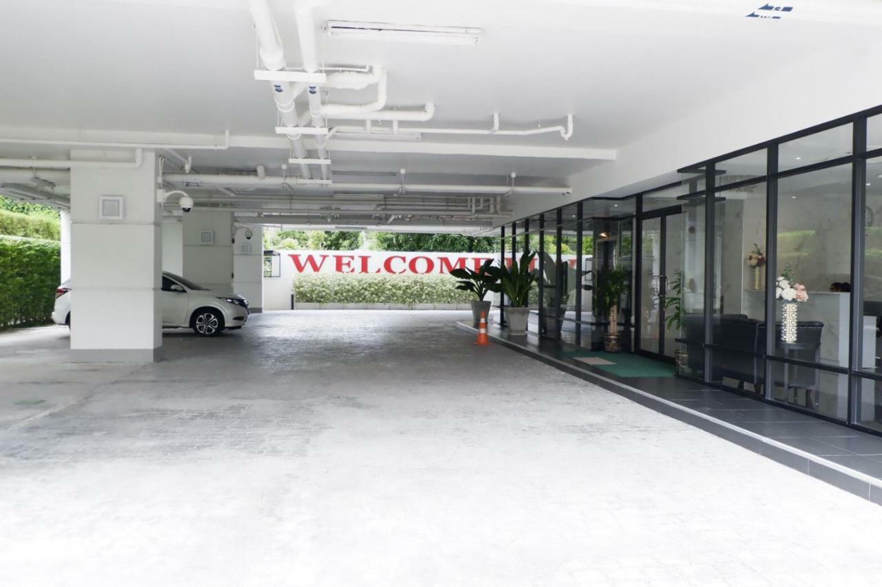 Pacific Residence 39 Bangkok Exterior photo